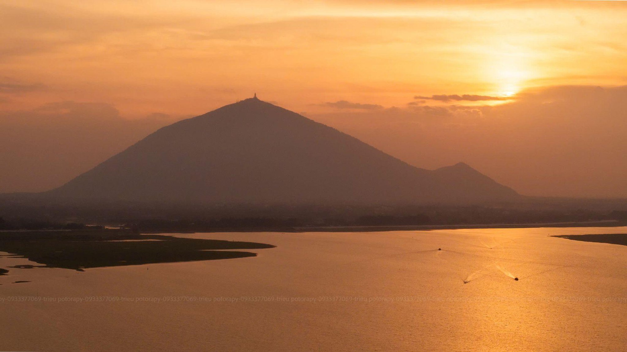 Khu du lịch núi Bà Đen ưu đãi đặc biệt nhằm tri ân ngày Nhà giáo Việt Nam- Ảnh 3. Khu du lịch núi Bà Đen ưu đãi đặc biệt nhằm tri ân ngày Nhà giáo Việt Nam- Ảnh 3.