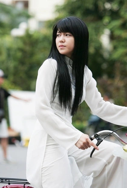 Sao nữ từng vướng ồn ào với Song Joong Ki tung ảnh cưới đẹp như mơ- Ảnh 10. Sao nữ từng vướng ồn ào với Song Joong Ki tung ảnh cưới đẹp như mơ- Ảnh 10.