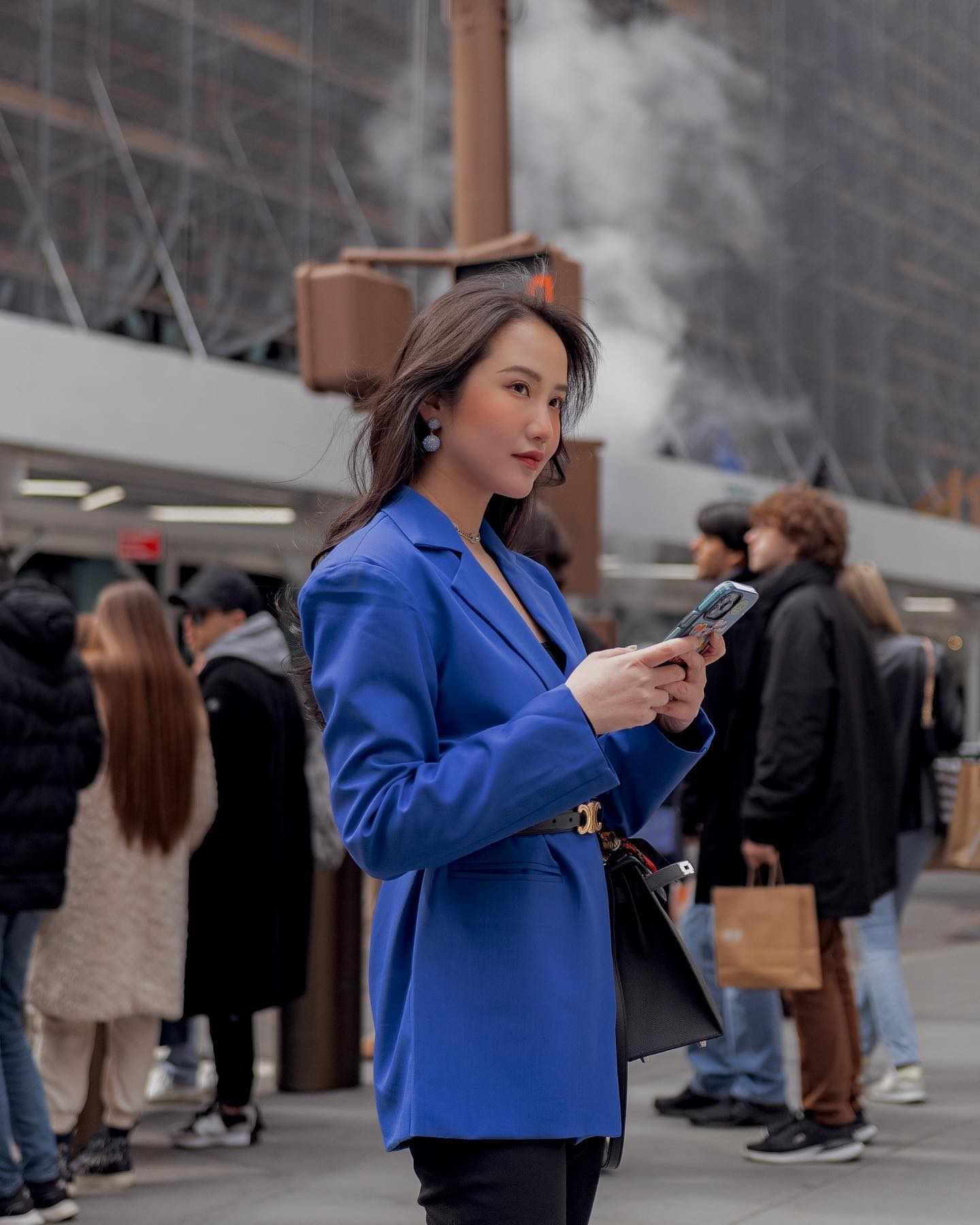 Dâu hào môn Primmy Trương sang chảnh từ hè sang đông, diện toàn màu sắc tươi trẻ đẹp mê- Ảnh 8.