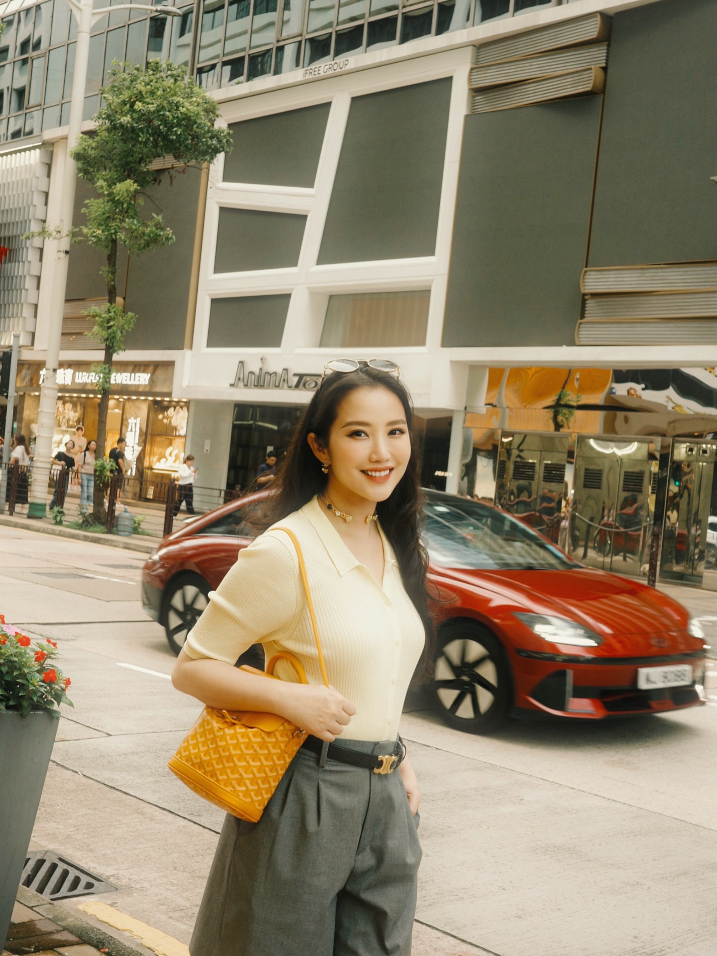 Dâu hào môn Primmy Trương sang chảnh từ hè sang đông, diện toàn màu sắc tươi trẻ đẹp mê- Ảnh 1.