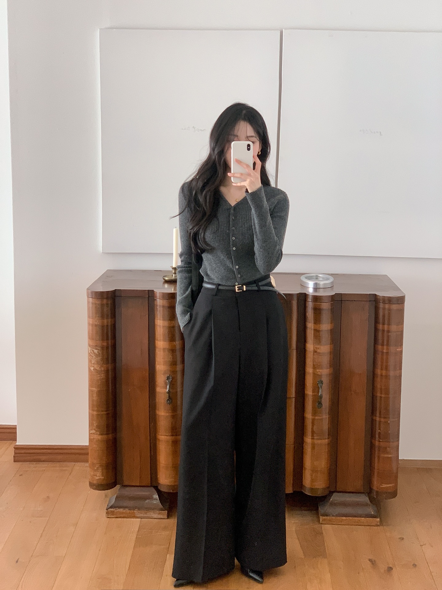 Áo len và quần ống rộng: Combo đơn giản nhất nhưng độ sành điệu là số 1 mùa đông này- Ảnh 6. Áo len và quần ống rộng: Combo đơn giản nhất nhưng độ sành điệu là số 1 mùa đông này- Ảnh 6.