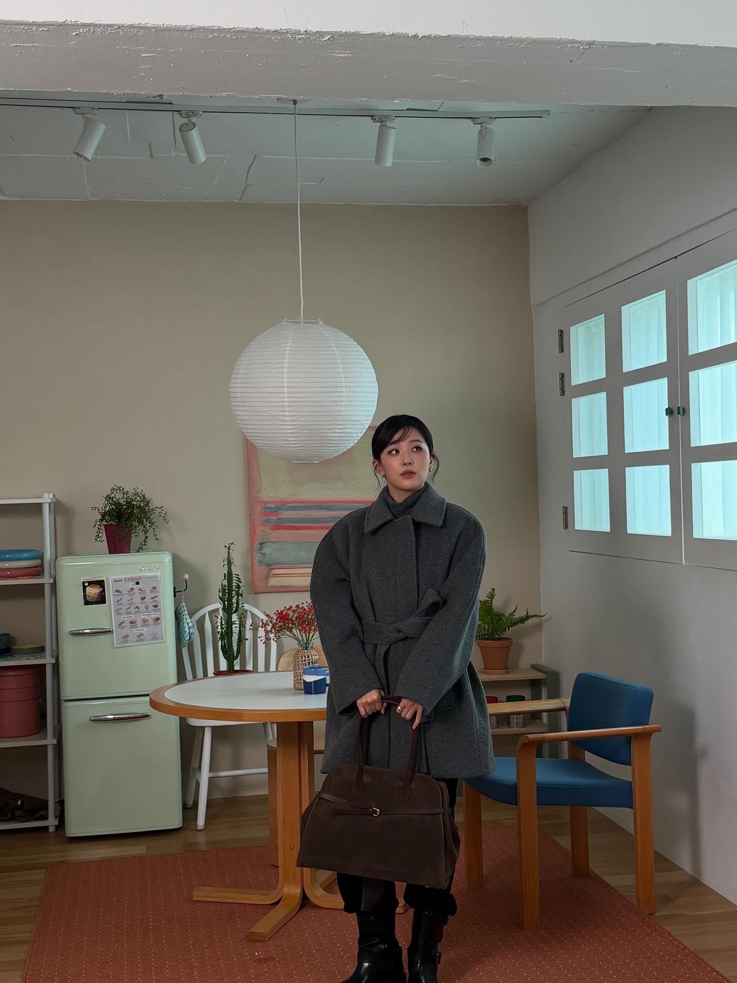 Sao nữ Hàn cao 1m61 nhưng không ai nhận ra vì style siêu tôn dáng, đẹp chuẩn fashionista- Ảnh 12. Sao nữ Hàn cao 1m61 nhưng không ai nhận ra vì style siêu tôn dáng, đẹp chuẩn fashionista- Ảnh 12.