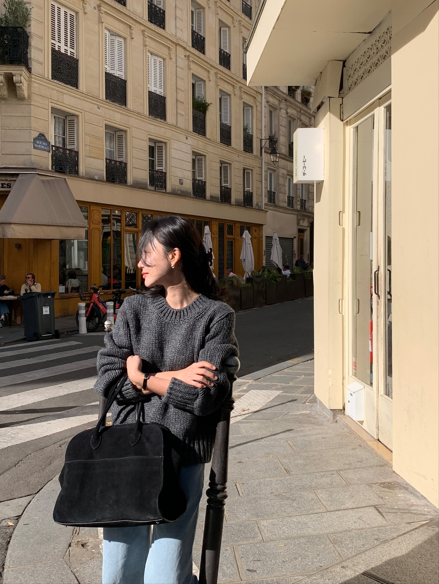 Áo len và quần ống rộng: Combo đơn giản nhất nhưng độ sành điệu là số 1 mùa đông này- Ảnh 11. Áo len và quần ống rộng: Combo đơn giản nhất nhưng độ sành điệu là số 1 mùa đông này- Ảnh 11.