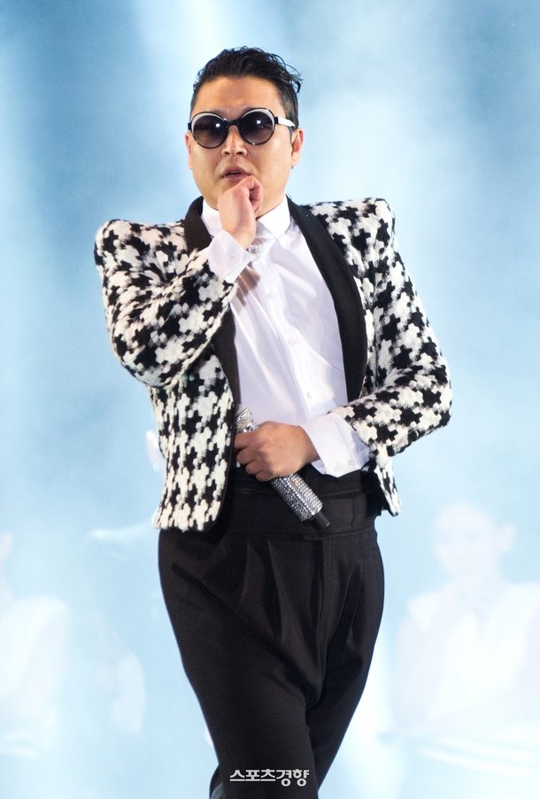 Thông báo nóng của cảnh sát về vụ bắt giữ, điều tra "ông hoàng tỷ view" PSY- Ảnh 2. Thông báo nóng của cảnh sát về vụ bắt giữ, điều tra "ông hoàng tỷ view" PSY- Ảnh 2.