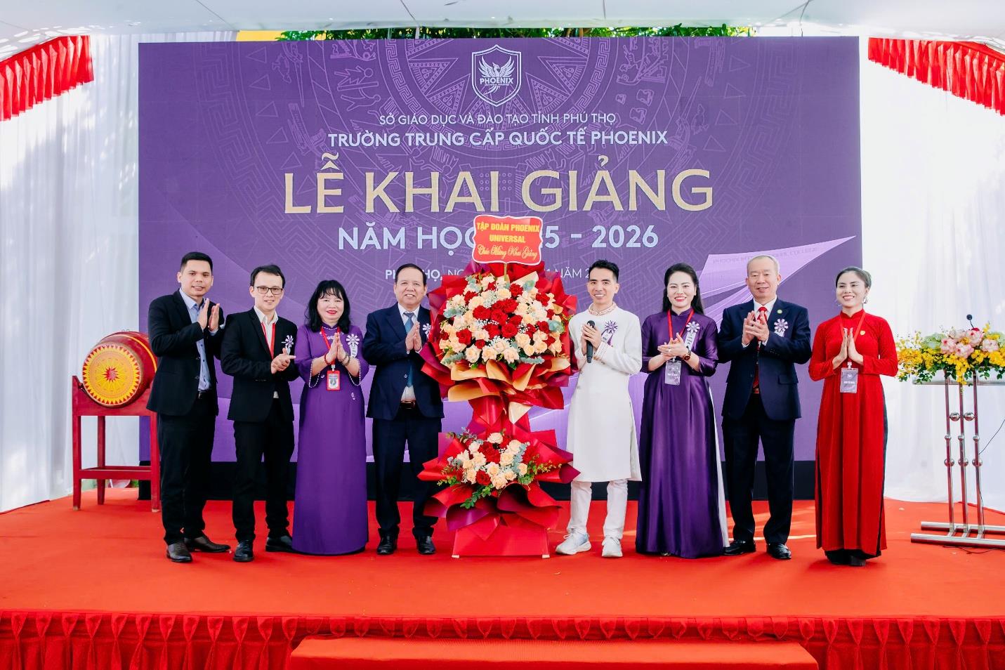 Trường Trung cấp Quốc tế Phoenix : Đào tạo chuyên biệt ngành thẩm mỹ - làm đẹp- Ảnh 2. Trường Trung cấp Quốc tế Phoenix : Đào tạo chuyên biệt ngành thẩm mỹ - làm đẹp- Ảnh 2.