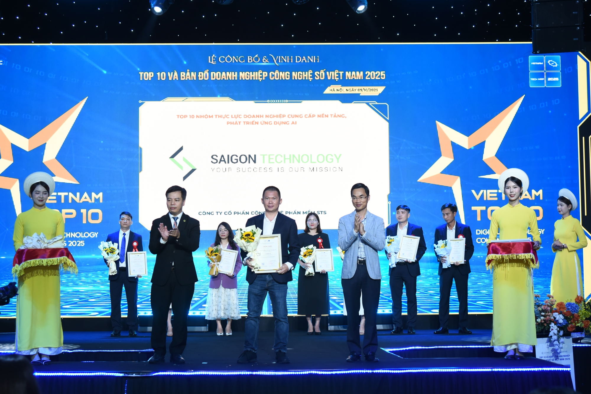 Saigon Technology khẳng định vị thế tiên phong công nghệ tại Top 10 Tech & Map 2025- Ảnh 3. Saigon Technology khẳng định vị thế tiên phong công nghệ tại Top 10 Tech & Map 2025- Ảnh 3.