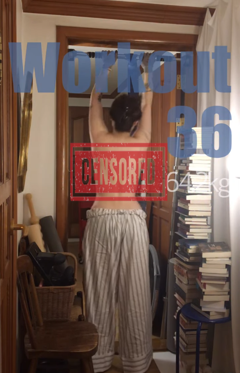 Lựa chọn phong cách "thông thoáng", nữ gymer khiến người xem ngỡ ngàng- Ảnh 1.