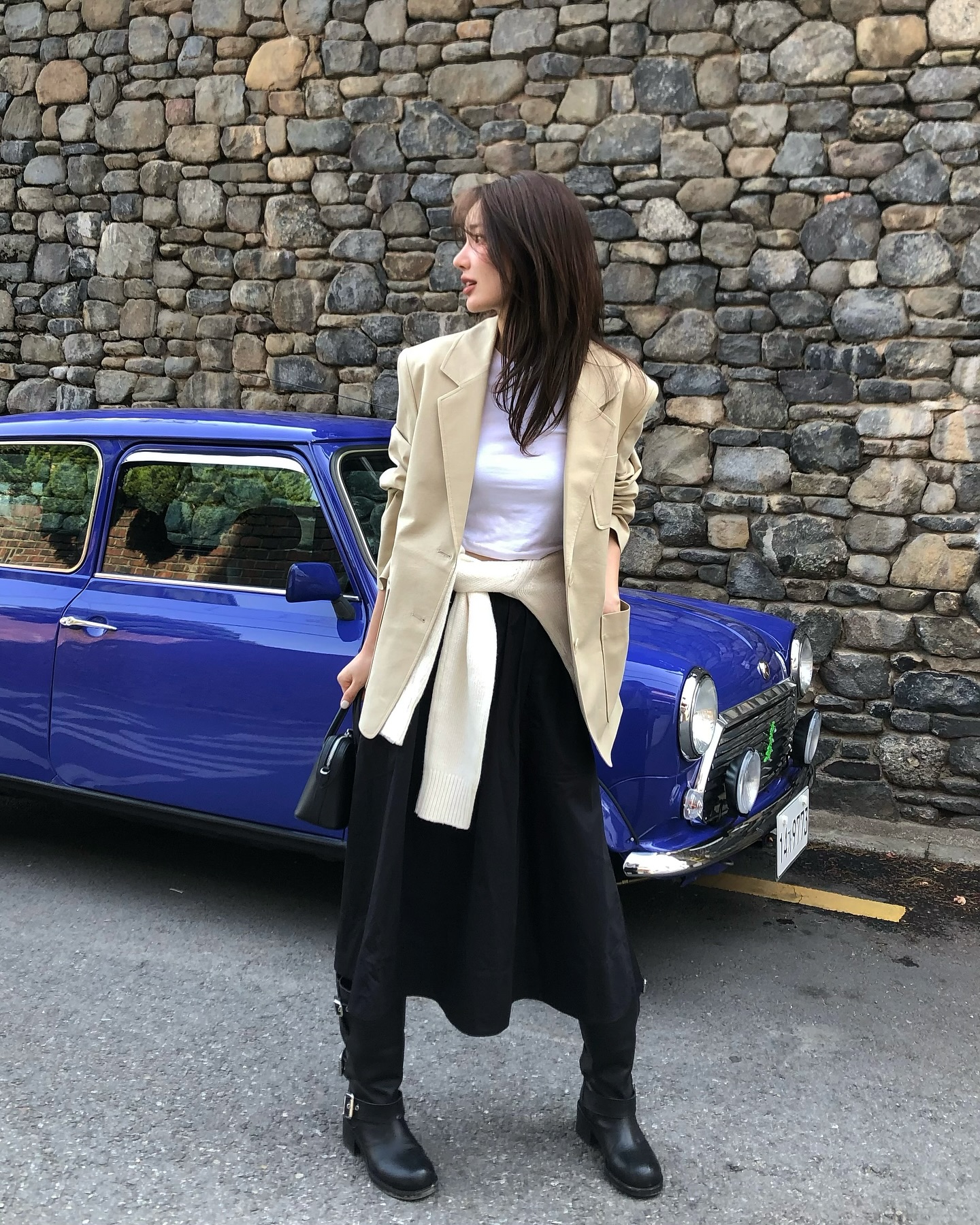 Đang hot hơn cả trang phục màu đen chính là đồ màu trắng - be: Trẻ trung hơn nhiều, tinh tế đỉnh cao- Ảnh 4.