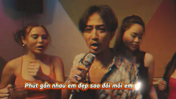 Danh tính cô gái áo cam trong quán karaoke lắc lư cùng Doãn Quốc Đam- Ảnh 2.