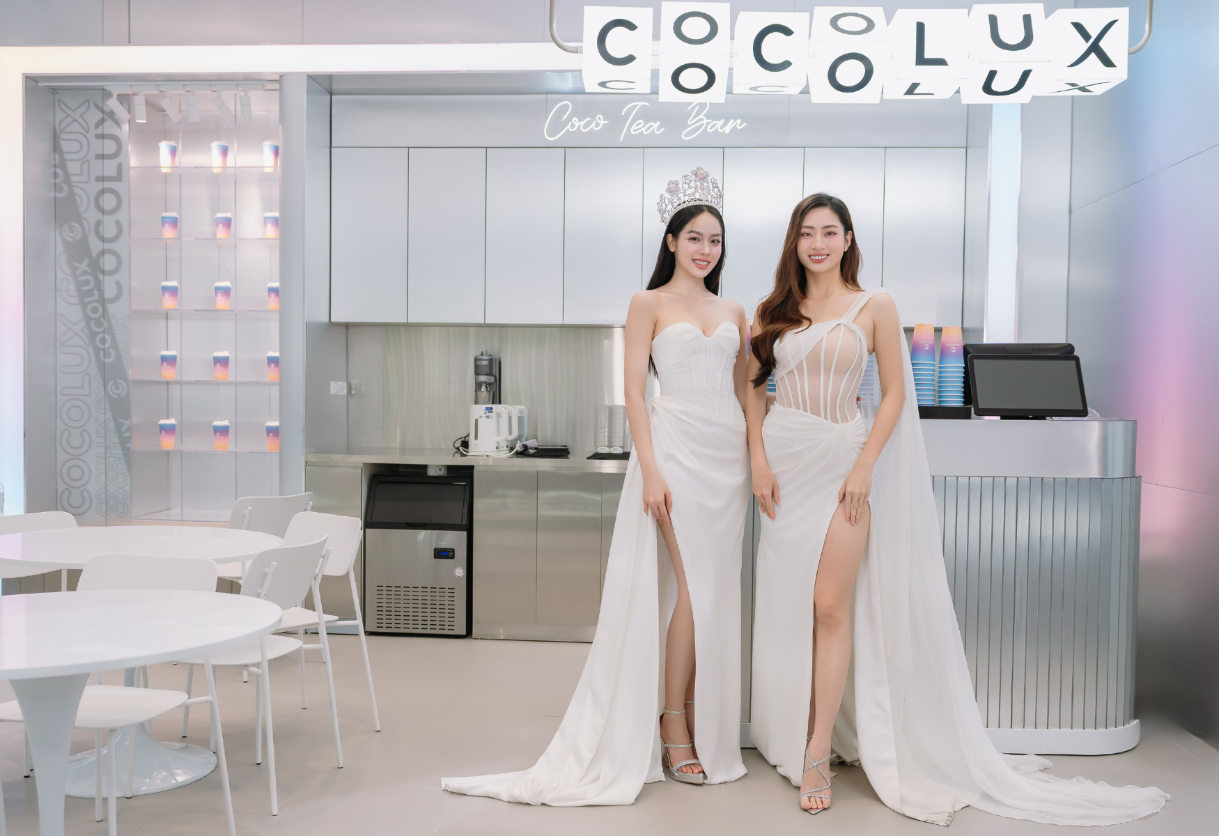 Hoa hậu Thanh Thuỷ - Lương Thuỳ Linh cùng đổ bộ Flagship COCOLUX, nhan sắc “đỉnh chóp” khiến fans không rời mắt- Ảnh 3.