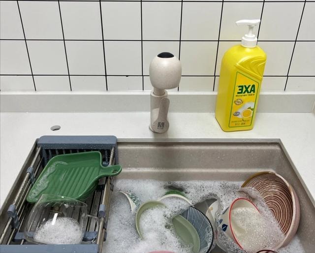 Hóa đơn điện nước tăng 25%, tôi mới biết 3 thói quen nhỏ trong nhà đang khiến mình mất thêm cả triệu mỗi tháng- Ảnh 4. Hóa đơn điện nước tăng 25%, tôi mới biết 3 thói quen nhỏ trong nhà đang khiến mình mất thêm cả triệu mỗi tháng- Ảnh 4.