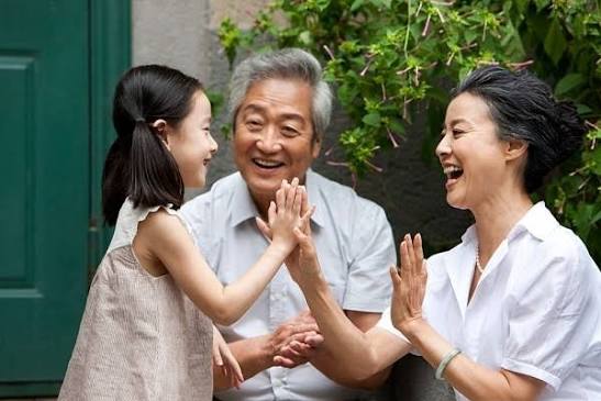 Những kiểu ông bà mà mọi đứa trẻ đều mong muốn có được- Ảnh 1.