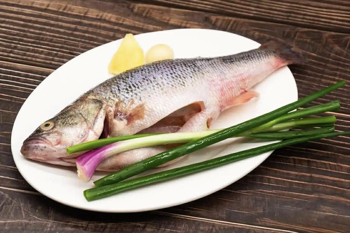 Loại cá này đang rẻ và ngon nhất: Ghim ngay 4 công thức nấu để món ăn vừa mềm mướt, ngọt và không bị tanh- Ảnh 18.