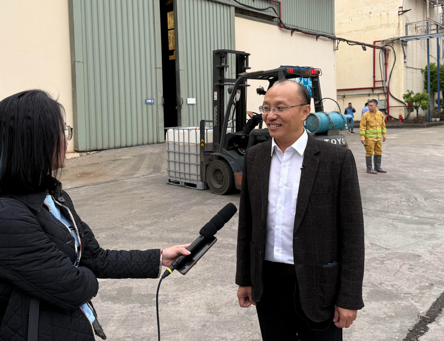 Thế giới đau đầu tìm cách dập lửa pin xe điện, người Việt có lời giải: Đã vượt bài thử khắc nghiệt nhất- Ảnh 2.