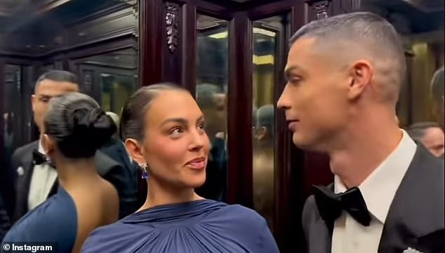 Ronaldo cùng vợ sắp cưới cực tình tứ khi tới Nhà trắng dự tiệc cùng Tổng thống Donald Trump- Ảnh 3.