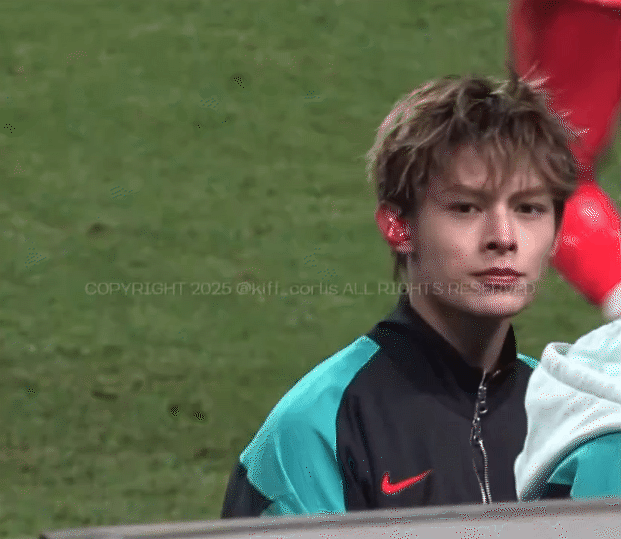 Viral toàn cõi mạng: Mỹ nam thế hệ mới đẹp như tượng tạc, visual xé truyện nước ra càng nhìn càng vô thực- Ảnh 2.