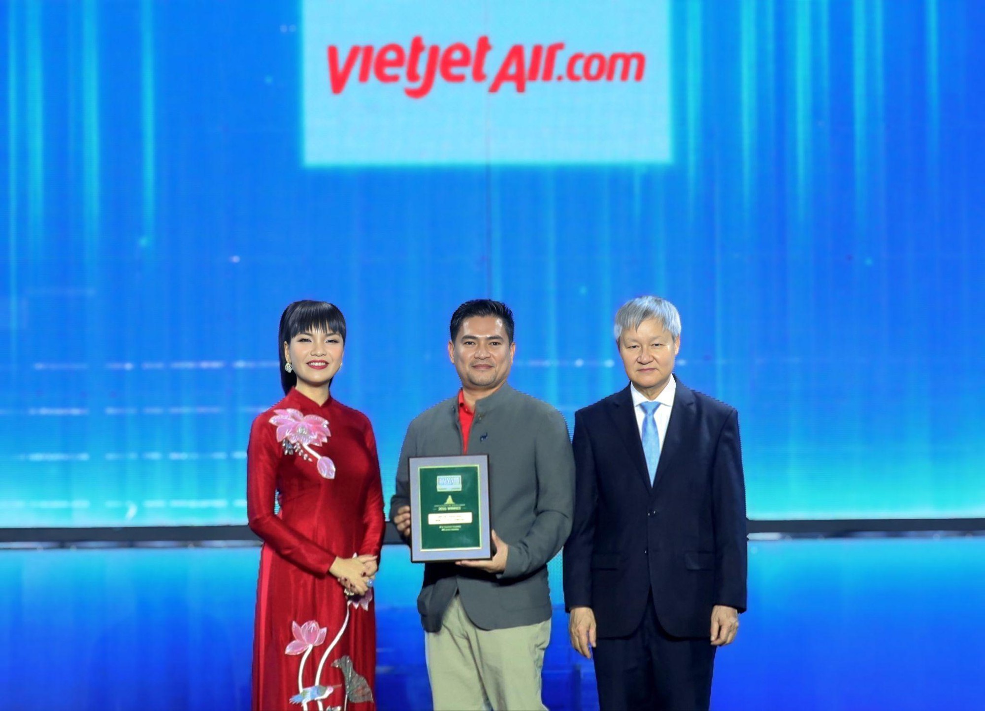 Vietjet nằm trong top “Nơi làm việc tốt nhất Việt Nam 2025”- Ảnh 1.