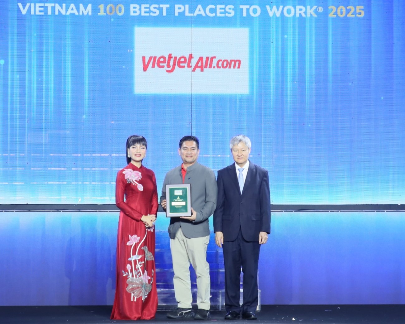 Vietjet nằm trong top “Nơi làm việc tốt nhất Việt Nam 2025”- Ảnh 2.