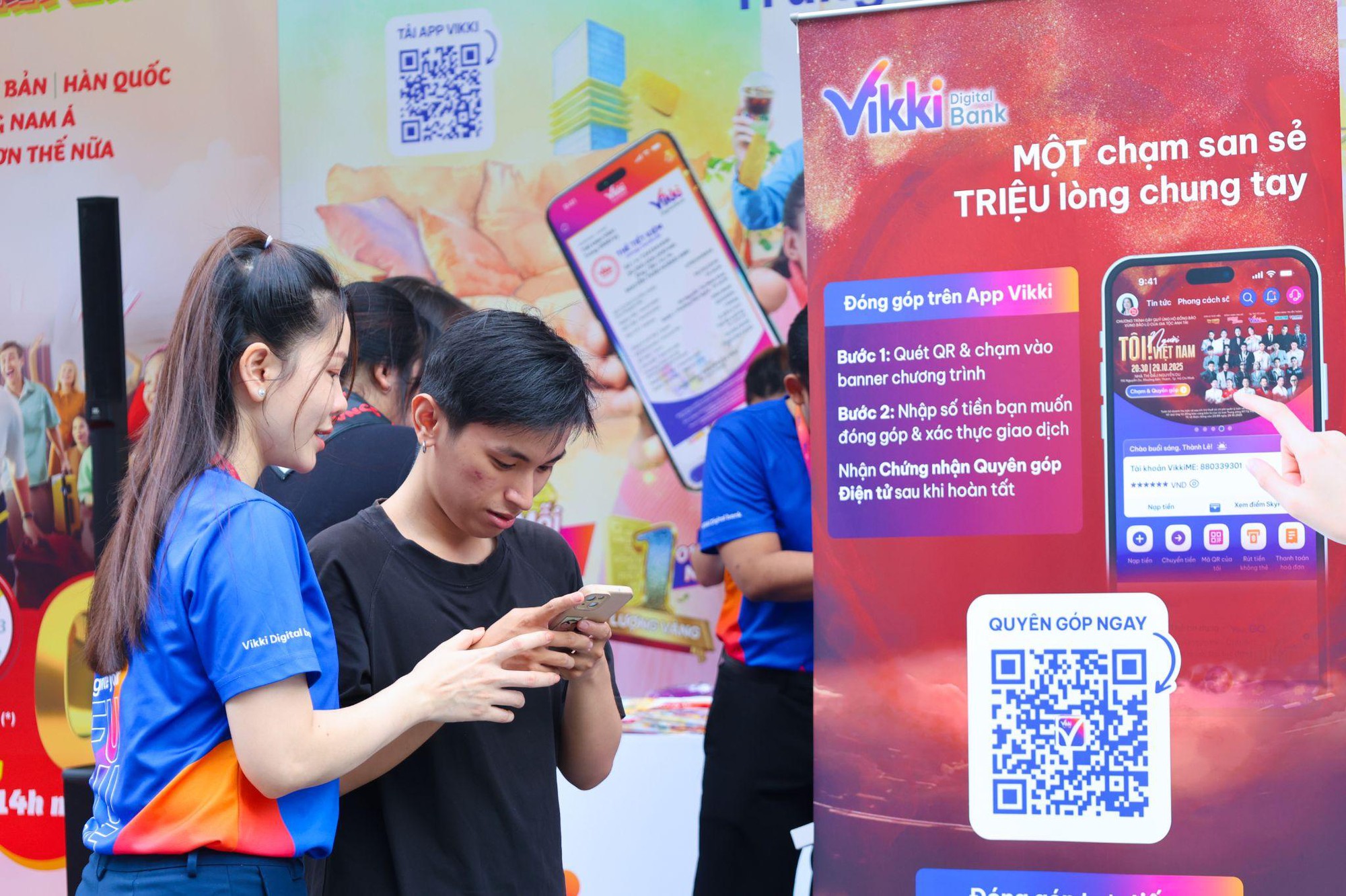 Vikki lan tỏa yêu thương : Đêm nhạc “Tôi! Người Việt Nam” & 5,3 tỷ đồng chuyển tới đồng bào bão lũ- Ảnh 3.