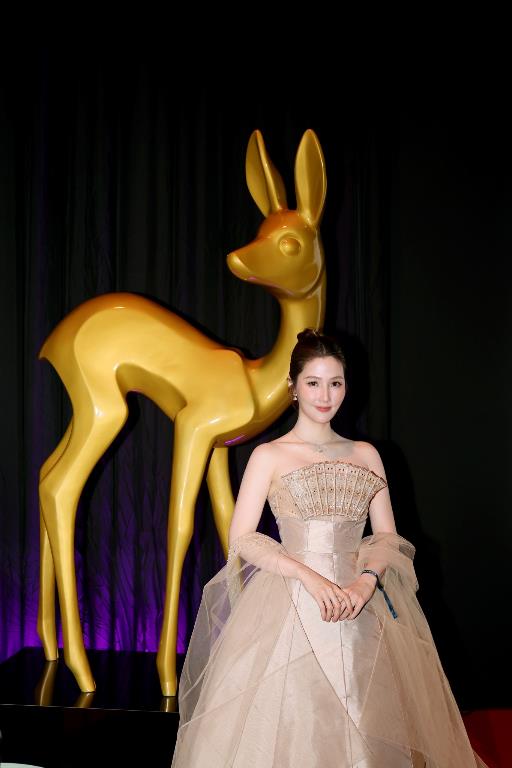 Diễn viên Diễm My 9x - đồng hành cùng Elasten tham dự Bambi Awards 2025- Ảnh 6.