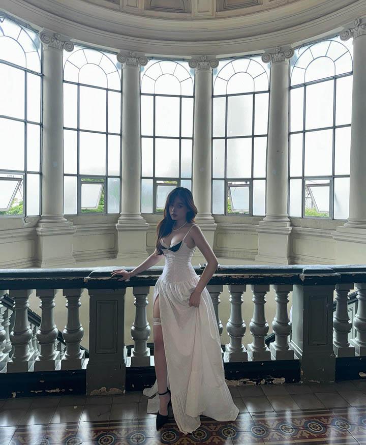 Vào vai “lọ lem”, cô nàng khiến fan “đứng hình” trước nhan sắc cực phẩm- Ảnh 6.