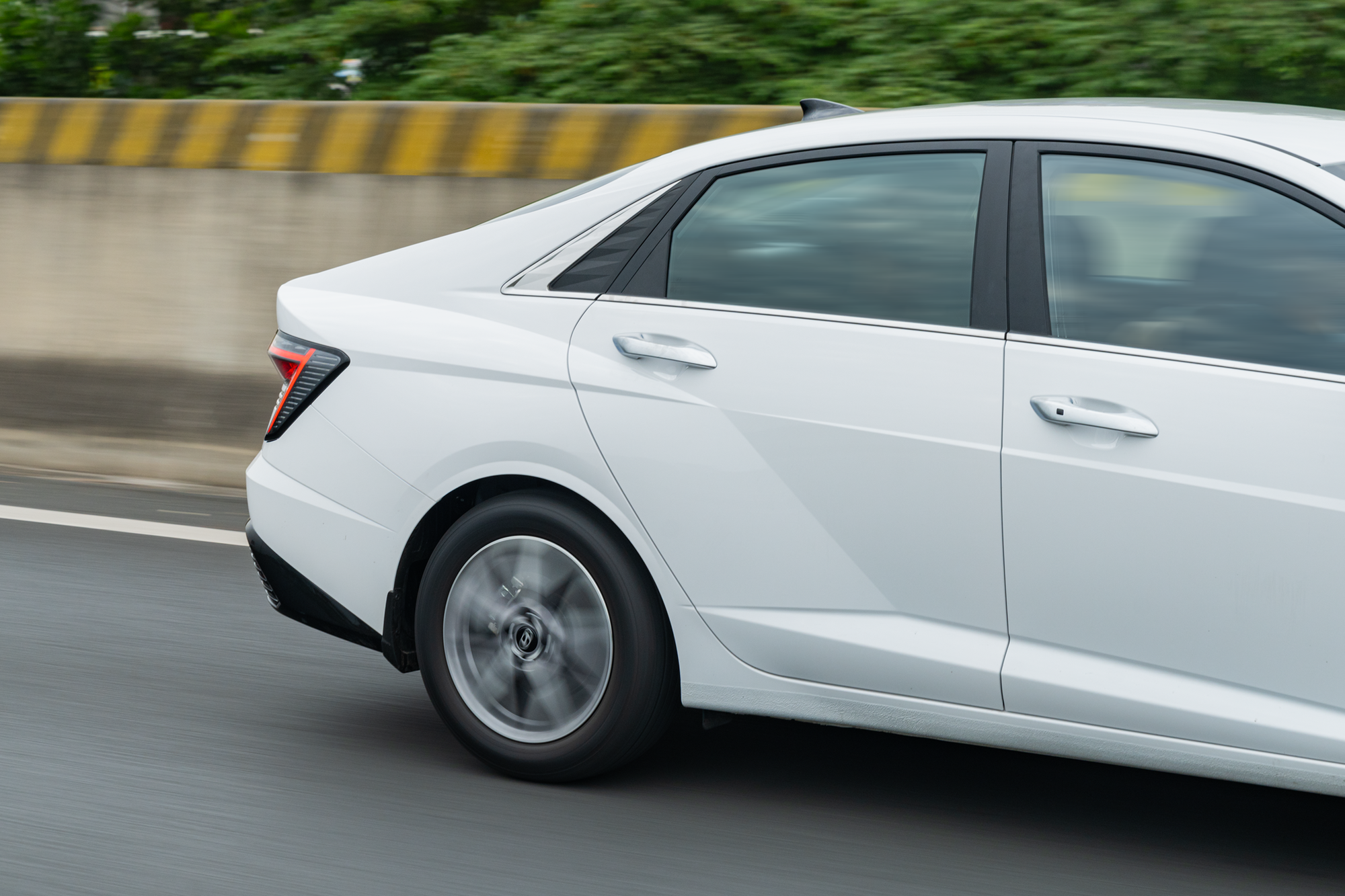 Cùng hạng Vios nhưng mẫu xe này bảo hành lâu gấp gần 3 lần: Giá đang chạm đáy, chưa tới 400 triệu- Ảnh 3. Cùng hạng Vios nhưng mẫu xe này bảo hành lâu gấp gần 3 lần: Giá đang chạm đáy, chưa tới 400 triệu- Ảnh 3.