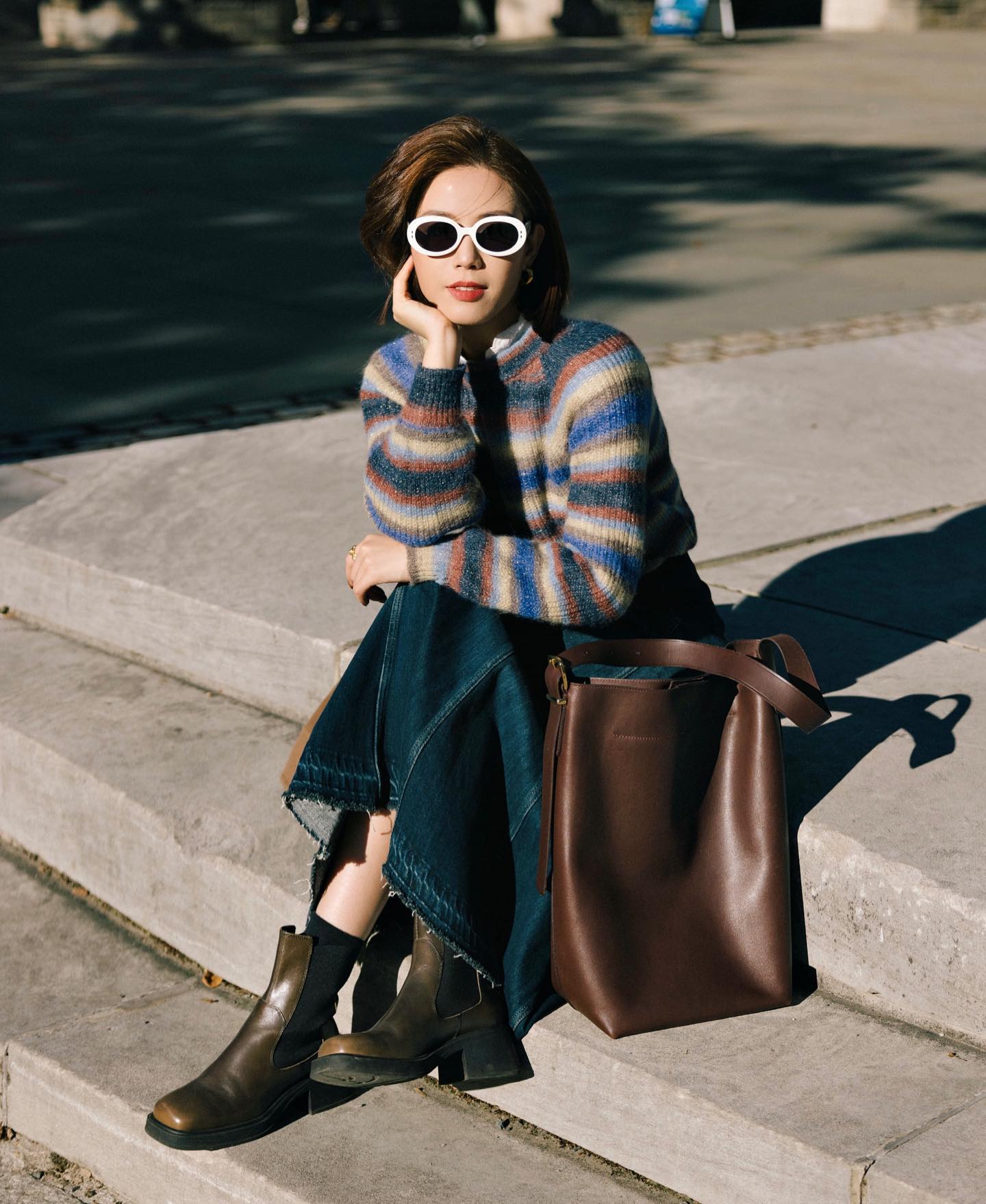 Áo len và chân váy: Bộ đôi siêu nữ tính và thanh lịch, đẹp khó cưỡng trong mùa đông- Ảnh 9. Áo len và chân váy: Bộ đôi siêu nữ tính và thanh lịch, đẹp khó cưỡng trong mùa đông- Ảnh 9.