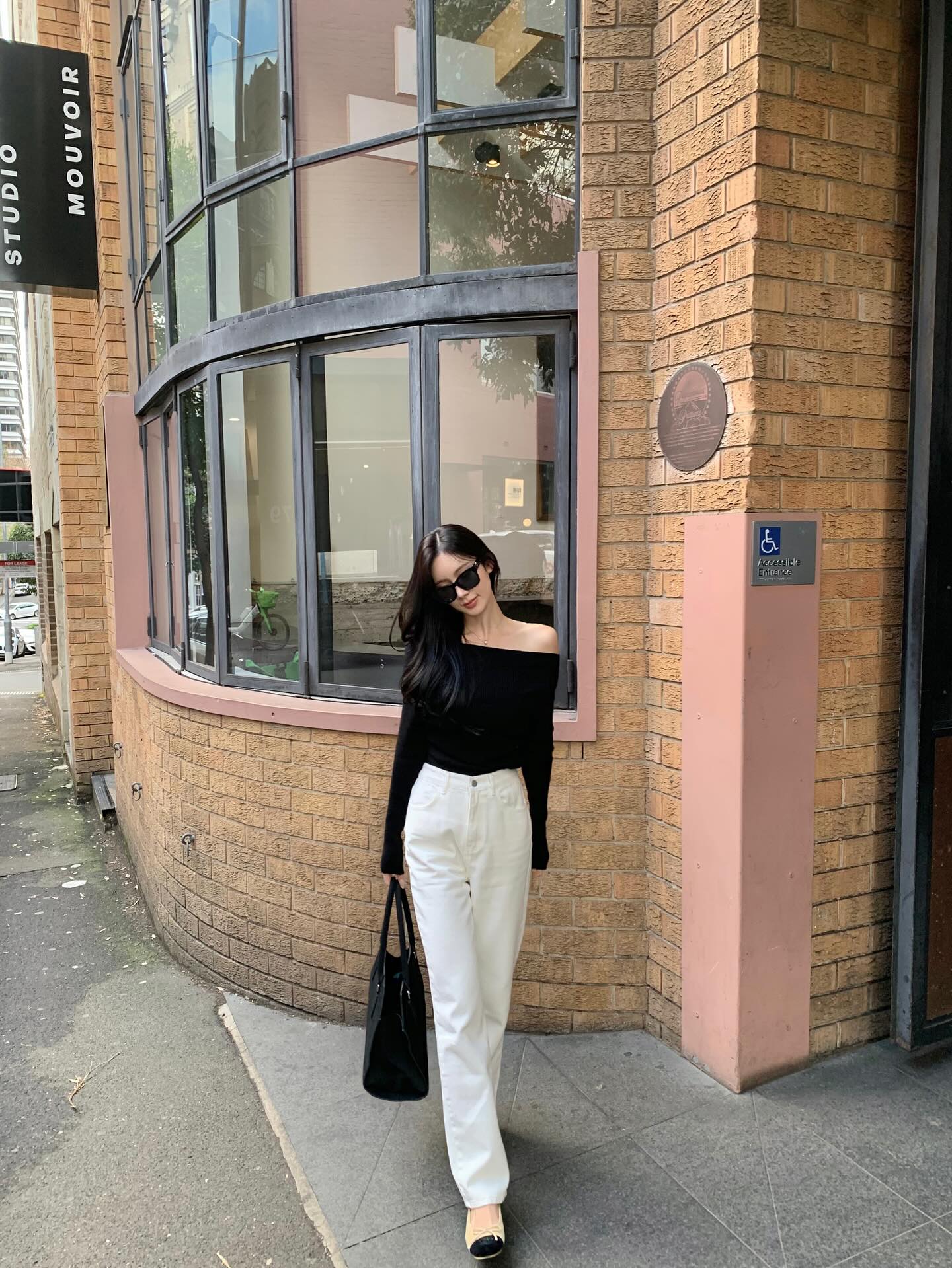 5 mẫu áo mùa đông cứ mặc là vóc dáng tự động thon thả, cao ráo hơn- Ảnh 9. 5 mẫu áo mùa đông cứ mặc là vóc dáng tự động thon thả, cao ráo hơn- Ảnh 9.