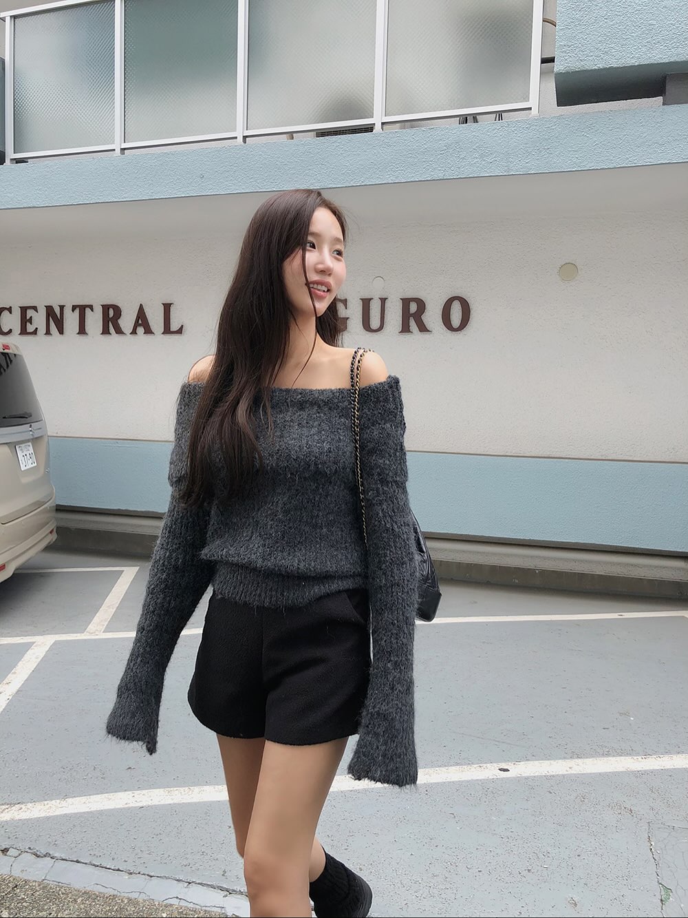 5 mẫu áo mùa đông cứ mặc là vóc dáng tự động thon thả, cao ráo hơn- Ảnh 8. 5 mẫu áo mùa đông cứ mặc là vóc dáng tự động thon thả, cao ráo hơn- Ảnh 8.