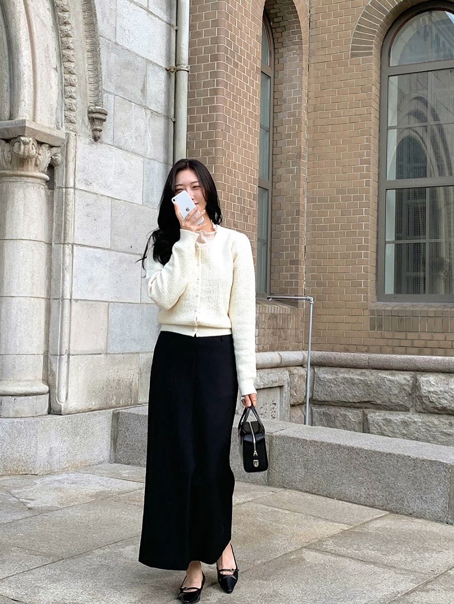 Áo len và chân váy: Bộ đôi siêu nữ tính và thanh lịch, đẹp khó cưỡng trong mùa đông- Ảnh 6. Áo len và chân váy: Bộ đôi siêu nữ tính và thanh lịch, đẹp khó cưỡng trong mùa đông- Ảnh 6.