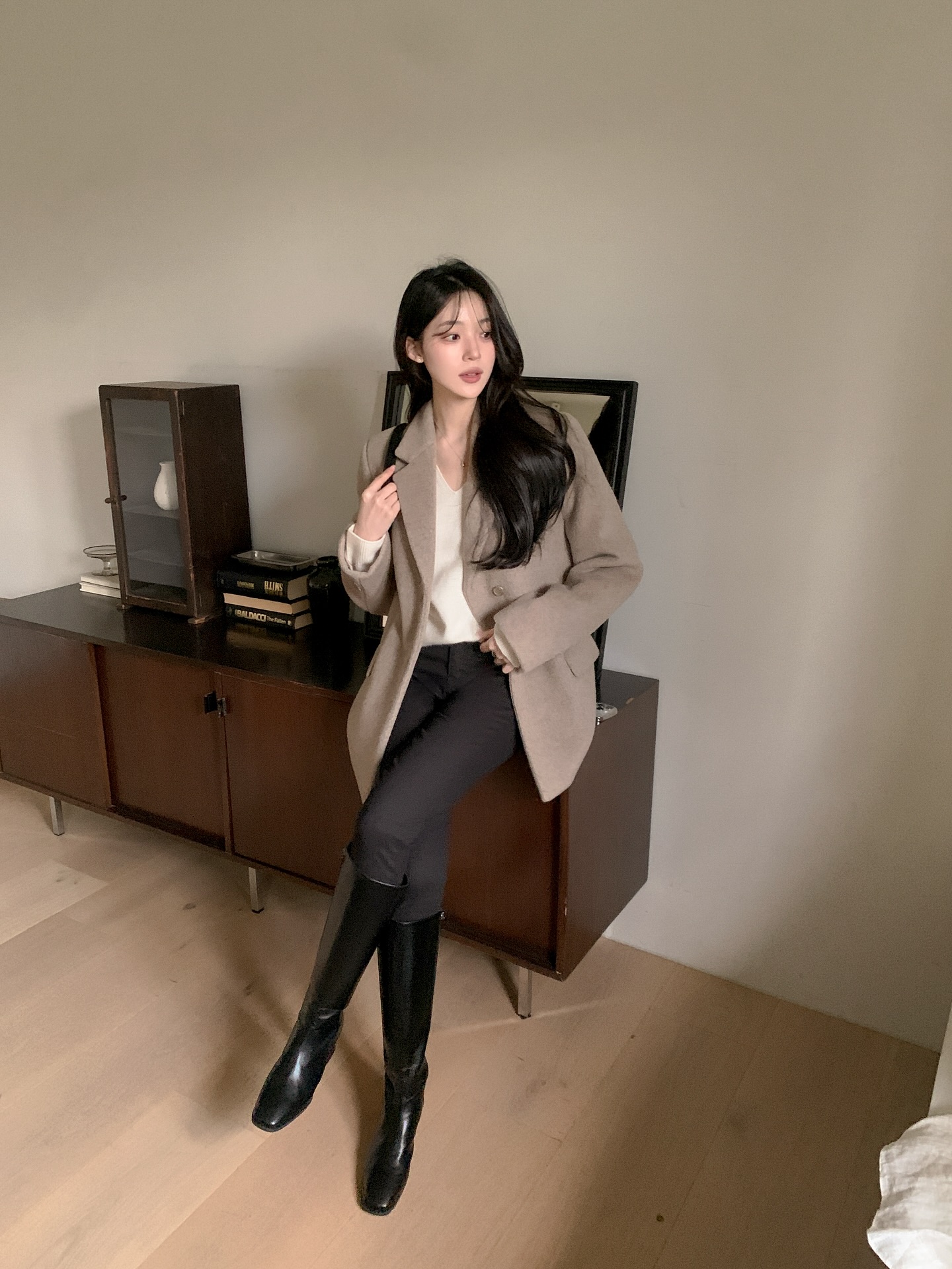 4 công thức diện đồ mùa đông kéo chân dài "miên man"- Ảnh 3.