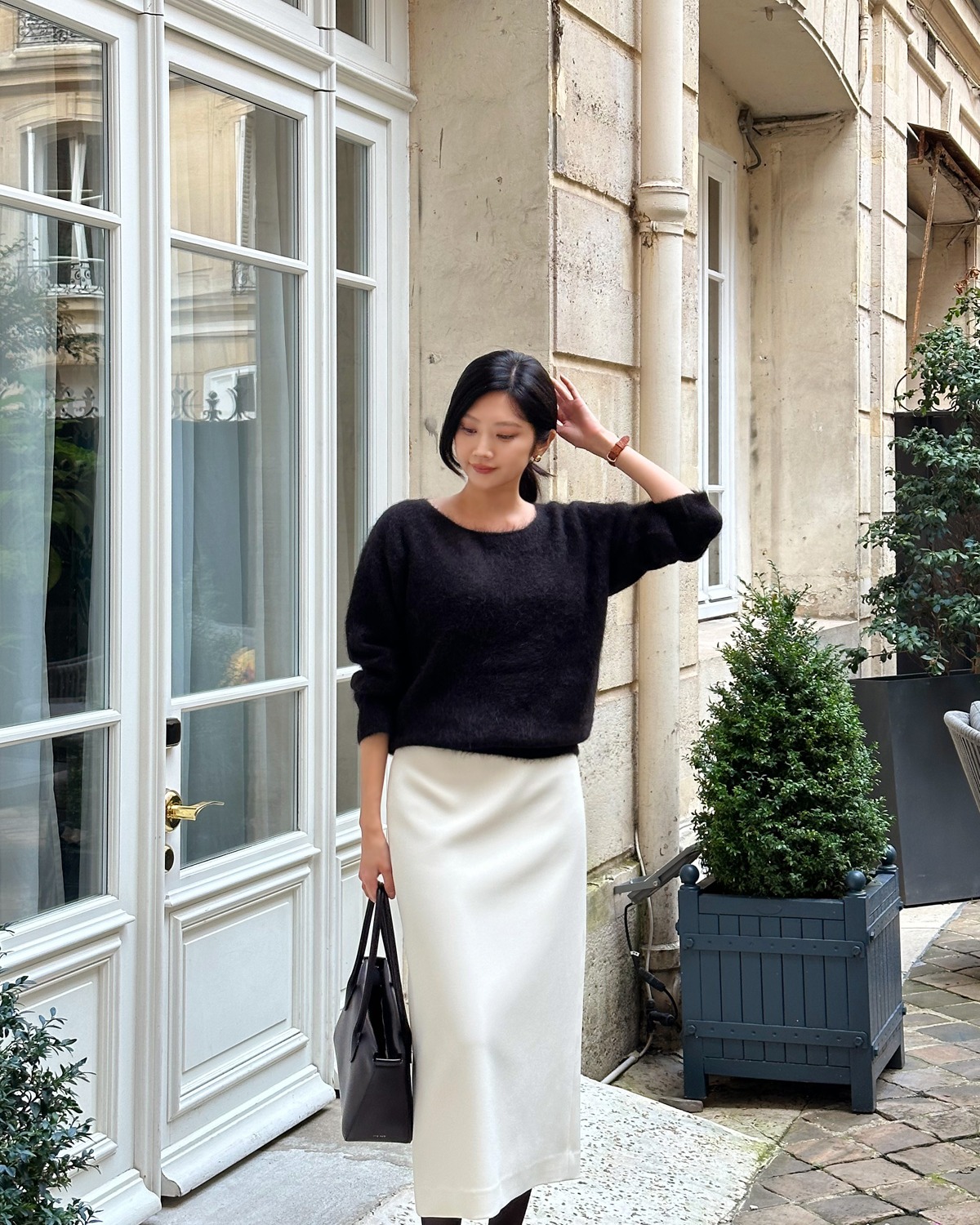 5 mẫu áo mùa đông cứ mặc là vóc dáng tự động thon thả, cao ráo hơn- Ảnh 10. 5 mẫu áo mùa đông cứ mặc là vóc dáng tự động thon thả, cao ráo hơn- Ảnh 10.