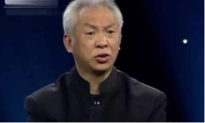 Mang "cành cây" đi thẩm định, nông phụ khẳng định do người ăn xin tặng: Chuyên gia quát lớn 'Cô nói dối!'- Ảnh 3.