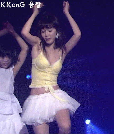 Mỹ nhân phim giờ vàng liều lĩnh "dao kéo" thu ngắn nhân trung, giờ gánh di chứng đến suốt đời- Ảnh 3. Mỹ nhân phim giờ vàng liều lĩnh "dao kéo" thu ngắn nhân trung, giờ gánh di chứng đến suốt đời- Ảnh 3.