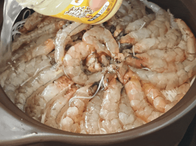 Mẹ tôi khiến cả nhà "mê mẩn" món ăn này: Bữa tối cứ nấu 1 nồi là các thành viên đua nhau ăn hết sạch- Ảnh 10.