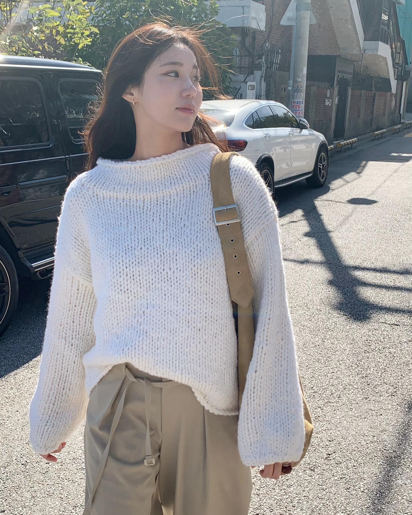 5 item kết hợp hoàn hảo với áo trắng, mặc đẹp chưa bao giờ đơn giản đến thế- Ảnh 12.