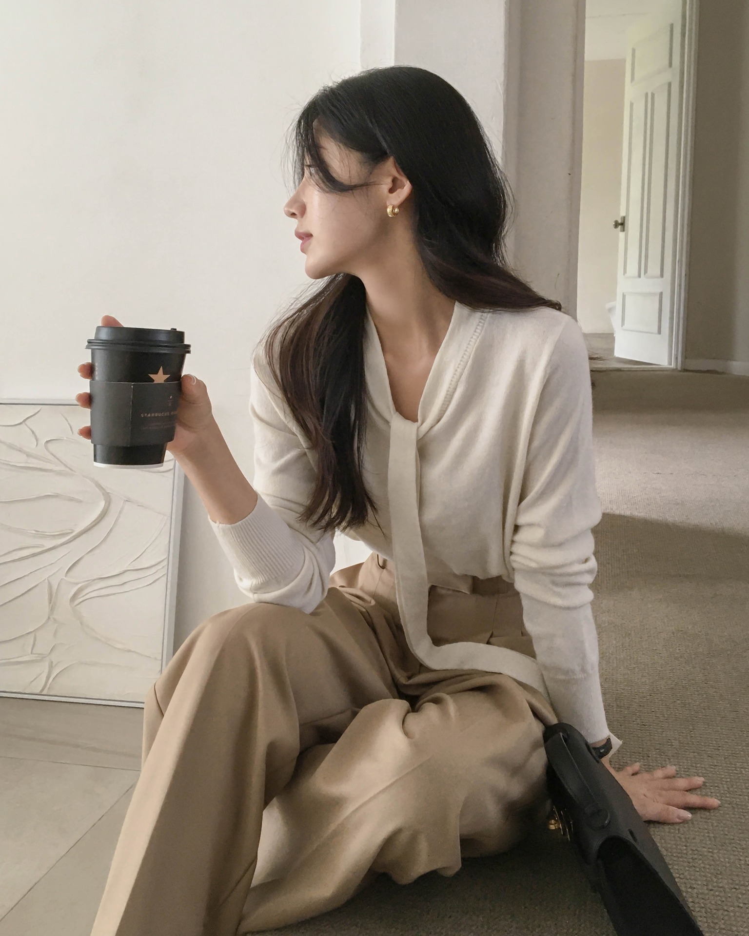 5 item kết hợp hoàn hảo với áo trắng, mặc đẹp chưa bao giờ đơn giản đến thế- Ảnh 13.