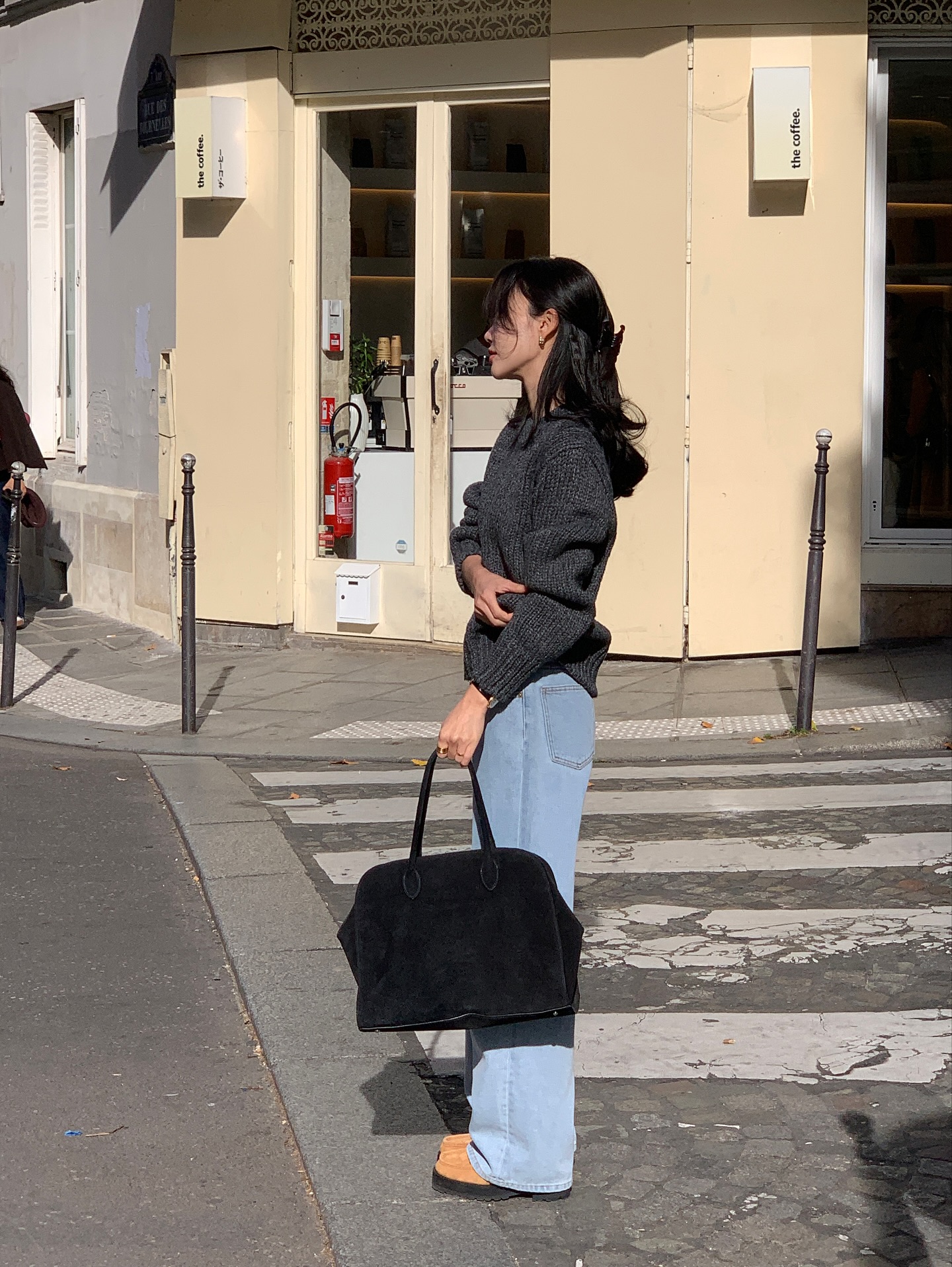 4 mẫu quần công sở này chuẩn thanh lịch, nhưng cũng hack tuổi đỉnh nhất- Ảnh 8. 4 mẫu quần công sở này chuẩn thanh lịch, nhưng cũng hack tuổi đỉnh nhất- Ảnh 8.