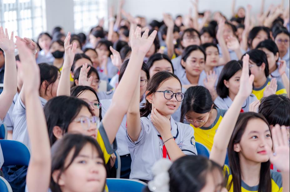 Học cách yêu bản thân tuổi dậy thì cùng “Túi tò-te diệu kỳ - Dzậy Thì LOJÌEM”- Ảnh 5.