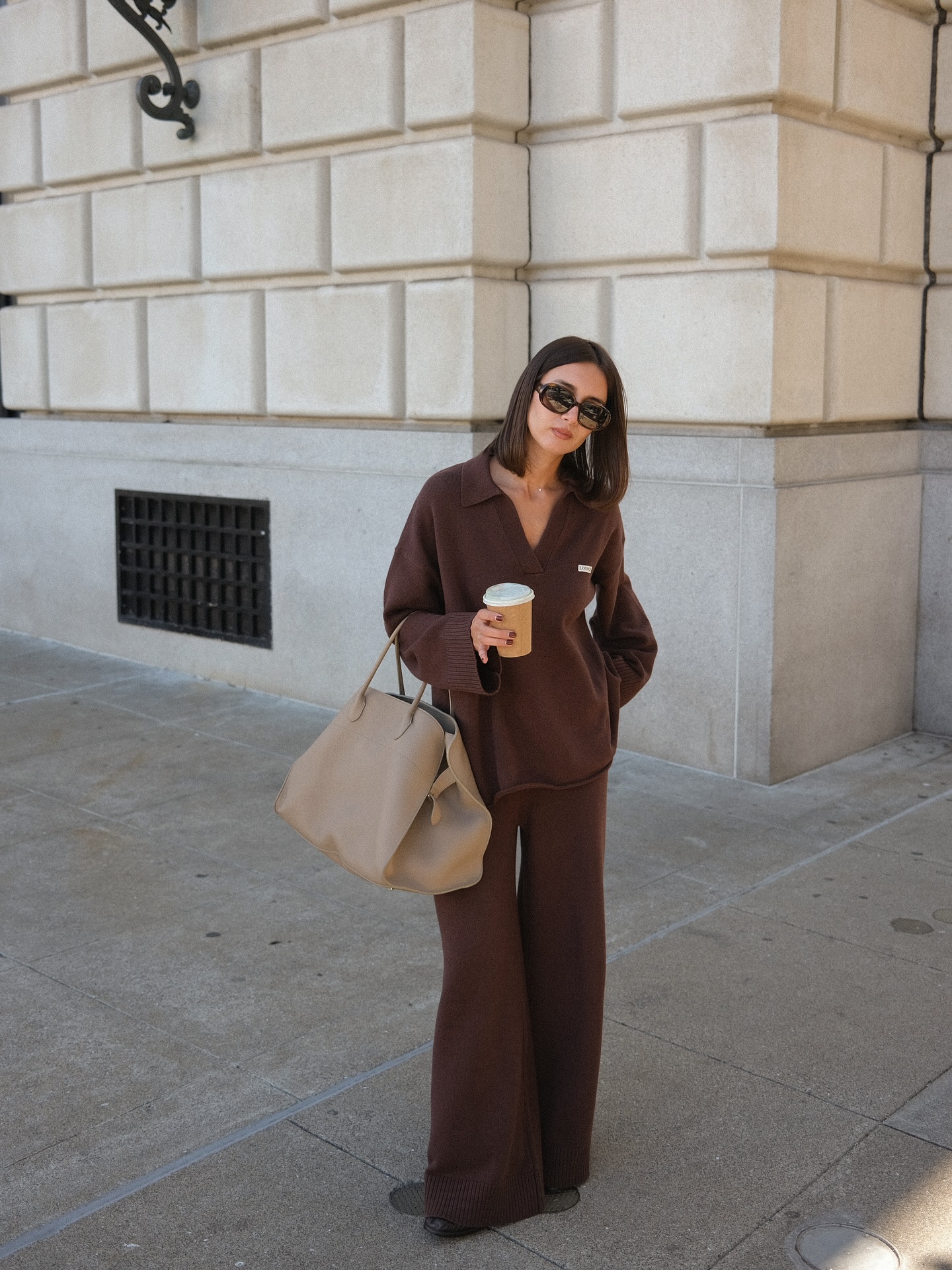 Phụ nữ Pháp đang mê mẩn trang phục màu nâu, mix đồ sang thế này không tham khảo quá phí- Ảnh 5.