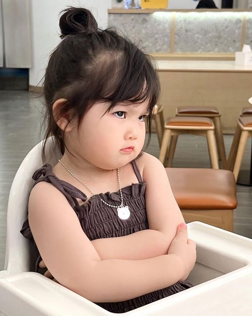 Con "trái tính trái nết" - Ai động vào cũng khóc, không vừa ý là cáu gắt: Mẹ nên làm gì?- Ảnh 4.