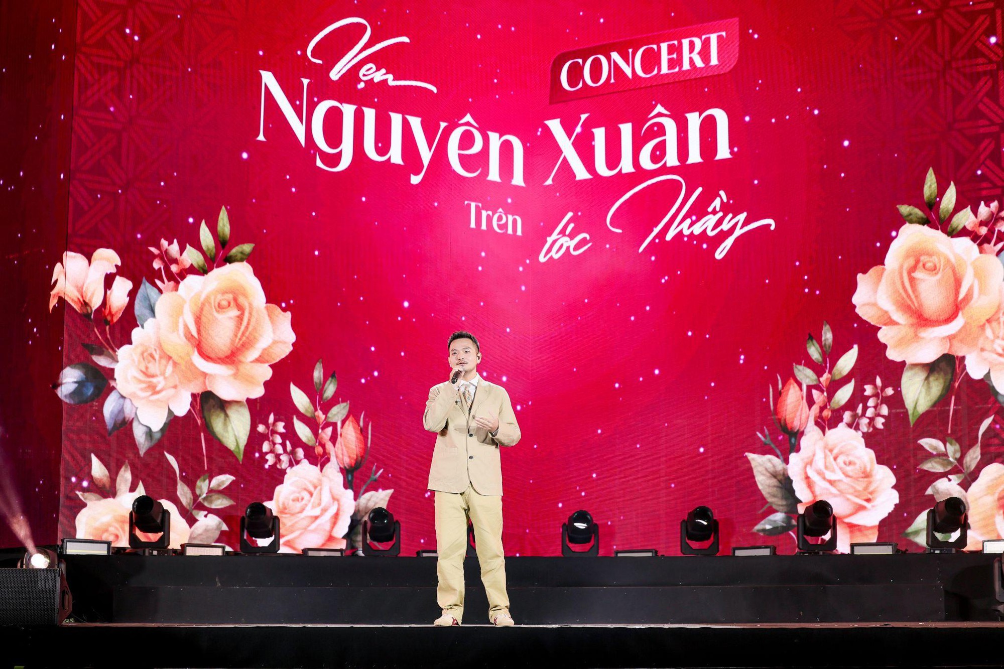 "Vẹn nguyên xuân trên tóc thầy" - Concert tri ân đặc biệt chạm vào giá trị văn hoá để kết nối các thế hệ- Ảnh 3.