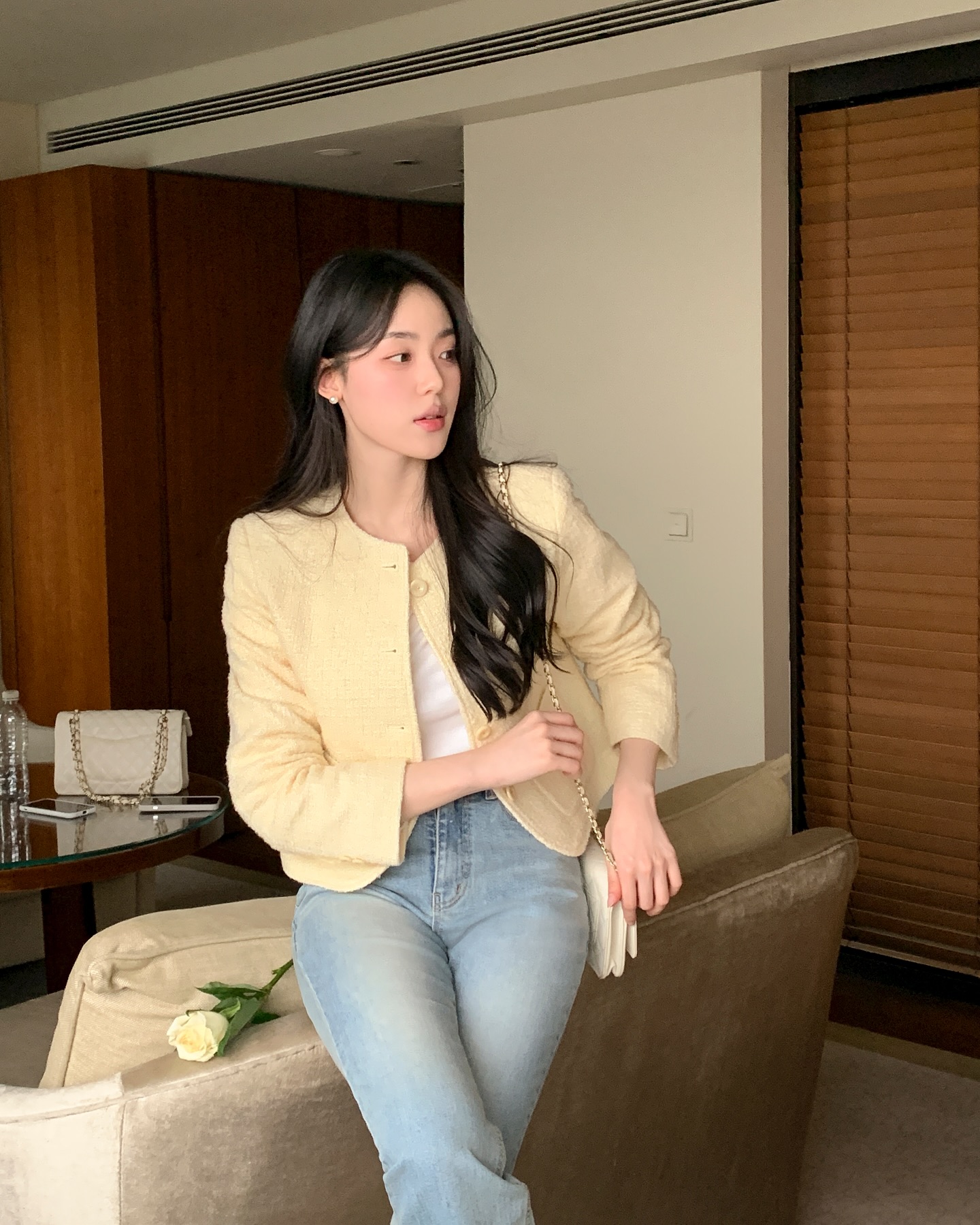 Top 5 item mùa đông là "cạ cứng" của quần jeans, chị em phải biết hết để nâng tầm phong cách- Ảnh 4.