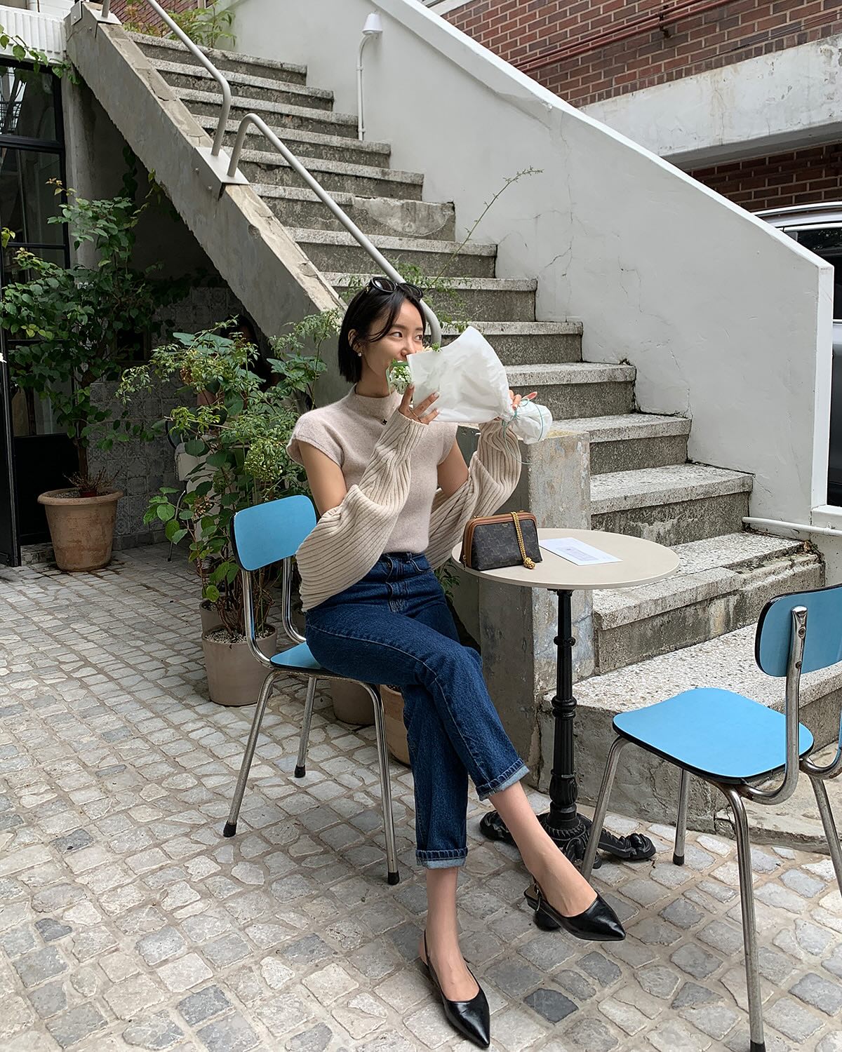 Top 5 item mùa đông là "cạ cứng" của quần jeans, chị em phải biết hết để nâng tầm phong cách- Ảnh 10.