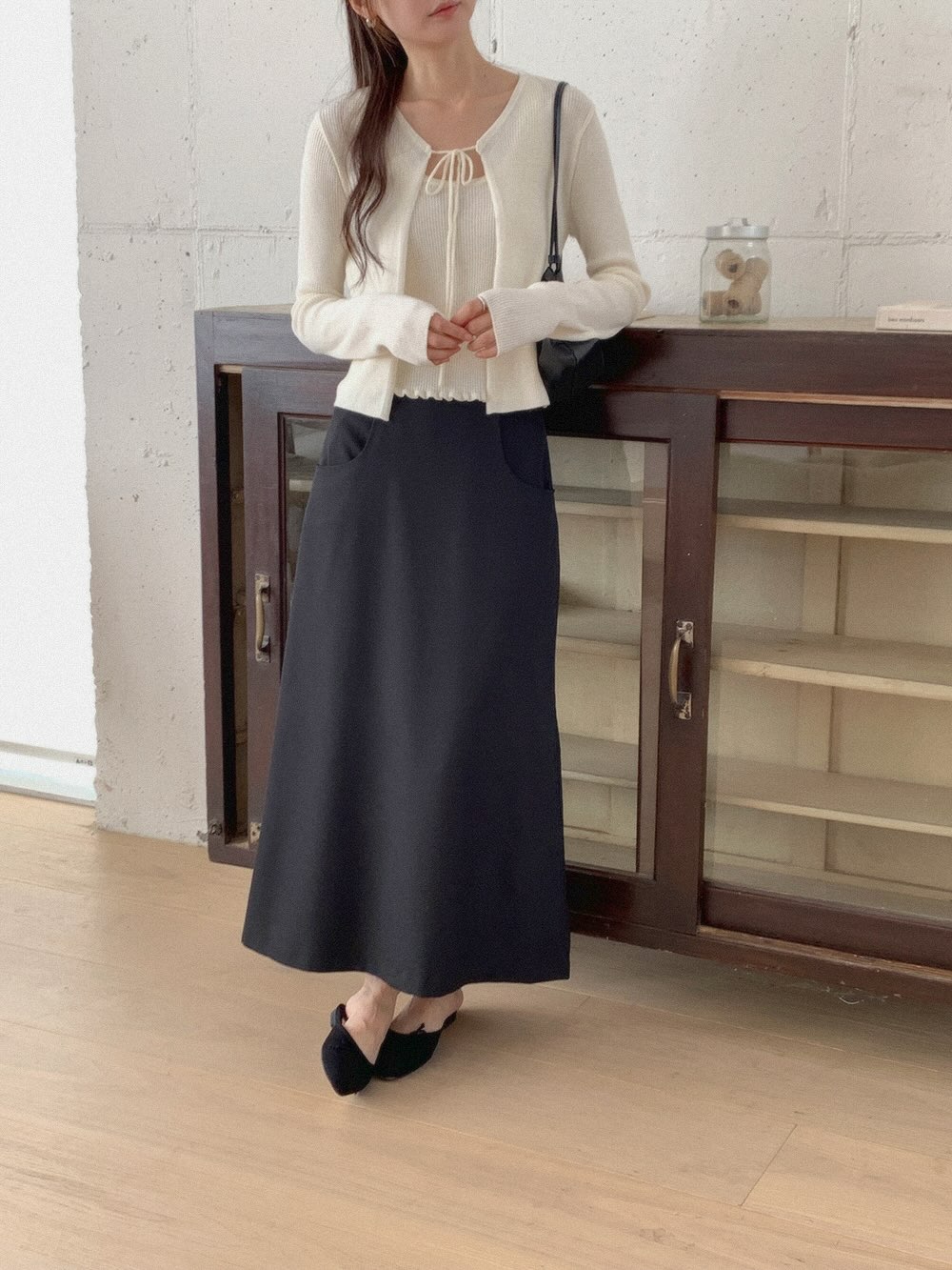 Cả set chân váy trông sang hơn hẳn nhờ 5 mẫu giày- Ảnh 10. Cả set chân váy trông sang hơn hẳn nhờ 5 mẫu giày- Ảnh 10.