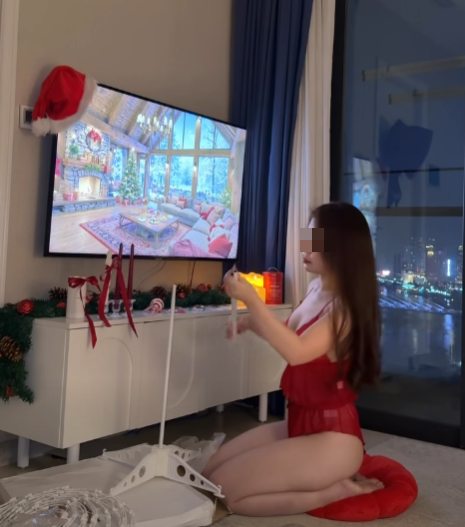 photo-1764126886717 photo-1764126886717