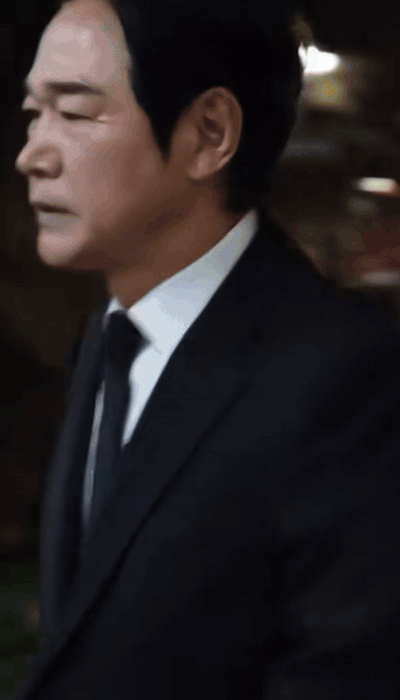 Cả showbiz đến viếng "ông nội quốc dân": Choi Ji Woo khóc xé lòng, Song Seung Hun - Kim Yoo Jung thất thần- Ảnh 8. Cả showbiz đến viếng "ông nội quốc dân": Choi Ji Woo khóc xé lòng, Song Seung Hun - Kim Yoo Jung thất thần- Ảnh 8.