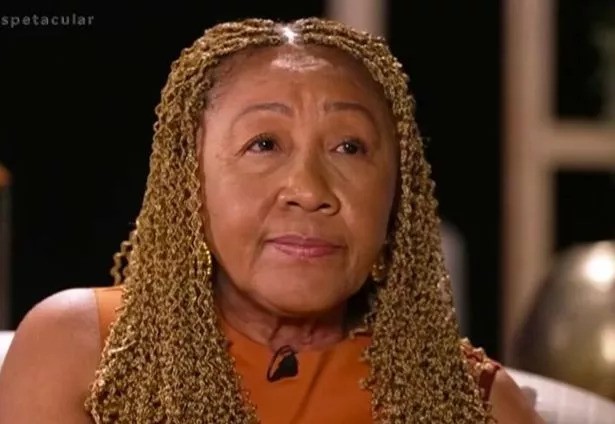 Nữ giúp việc 61 tuổi tuyên bố là con gái thất lạc của "Vua bóng đá", kết quả ADN âm tính vẫn đòi danh phận- Ảnh 2. Nữ giúp việc 61 tuổi tuyên bố là con gái thất lạc của "Vua bóng đá", kết quả ADN âm tính vẫn đòi danh phận- Ảnh 2.