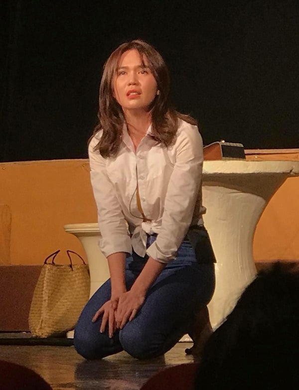 Học vấn của Ngọc Trinh- Ảnh 3. Học vấn của Ngọc Trinh- Ảnh 3.