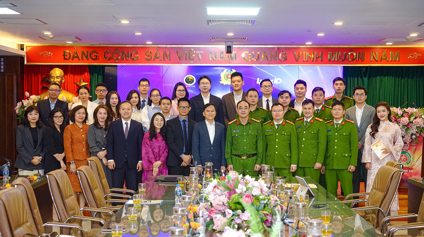 LynkiD hợp tác cùng Trung tâm RAR thí điểm các giải pháp định danh điện tử phục vụ tiện ích, nhu cầu hàng ngày- Ảnh 2.